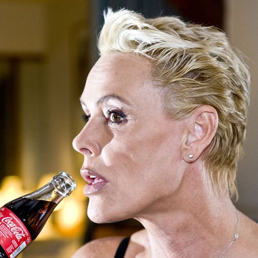 https://imgix.seoghoer.dk/media/se-og-hoer/2010/kendte-dk/juni/gitte-nielsen-oralsex1-jpg.jpg