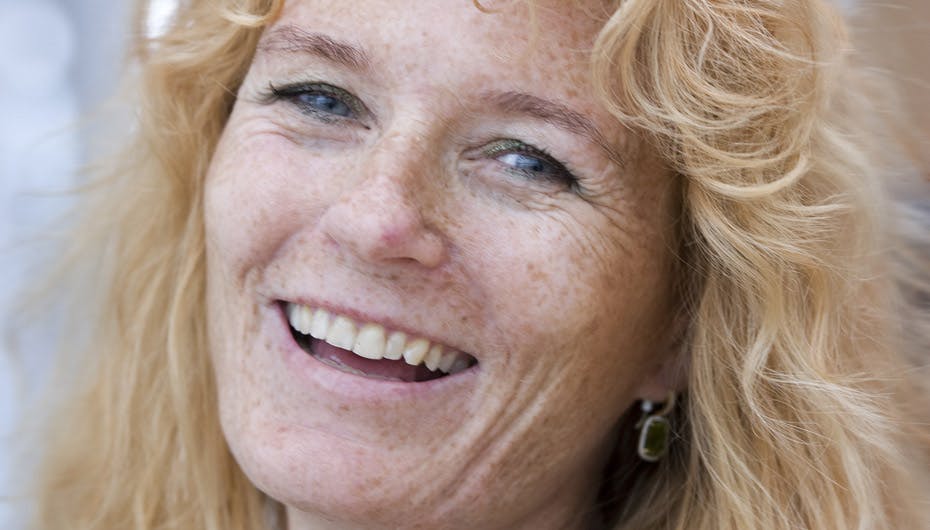 https://imgix.seoghoer.dk/media/se-og-hoer/2010/kendte-dk/november/bettina-aller-foedtstort-jpg.jpg