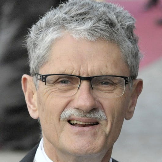https://imgix.seoghoer.dk/media/se-og-hoer/2010/kendte-dk/oktober/lykketoftstort-jpg.jpg