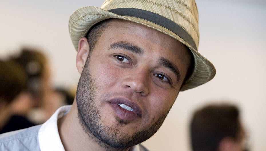 Remee tager ikke hatten af for DR's måde at behandle X Factor-deltagerne på