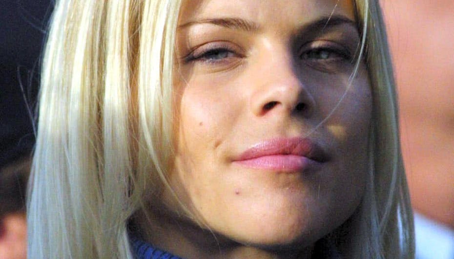 Elin Nordegren føler sig meget mere end forrådt af sin eks-mand