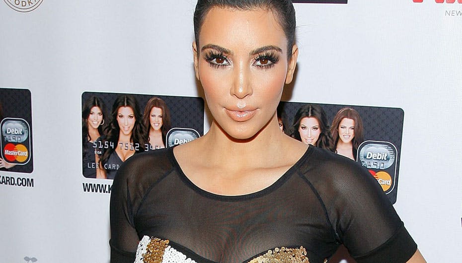 Kim Kardashian ville gerne have undværet sine fortrin, da hun var yngre. Mon ikke hun er meget glad for dem i dag?