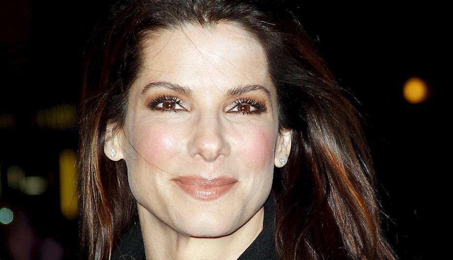 https://imgix.seoghoer.dk/media/se-og-hoer/2010/kendte-udland/februar/sandra-bullock-konshaars1-jpg.jpg