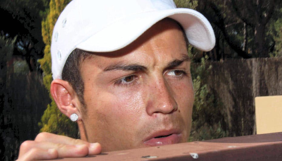 Cristiano er hjemme i Portugal sammen med familien og sin lille søn, der overraskende nok skal hedde Ronaldo Junior