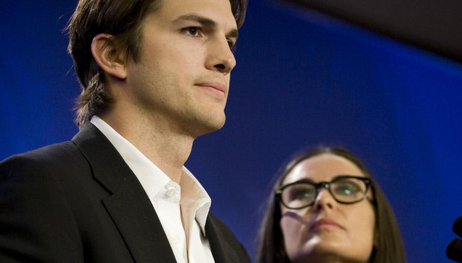 Avs, mon ikke Ashton Kutcher i den grad kan mærke konens blik i nakken, selv om rygterne om utroskab endnu ikke er bekræftet?
