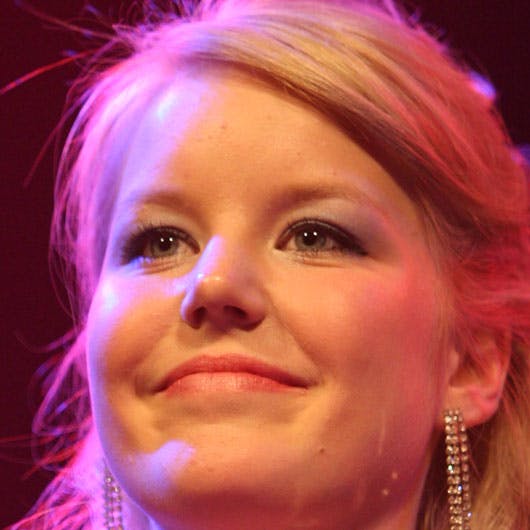 https://imgix.seoghoer.dk/media/se-og-hoer/2010/musik/januar/simone-egeriis-forelsket-jpg.jpg
