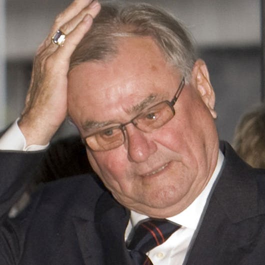 https://imgix.seoghoer.dk/media/se-og-hoer/2010/royalt/juli-august-september/prins-henrik.jpg