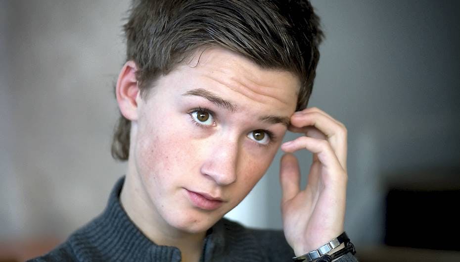 15-årige Jesper har tilsyneladende kun formået at imponere unge piger. Seerne levner ham i hvert fald ikke mange chancer i aften