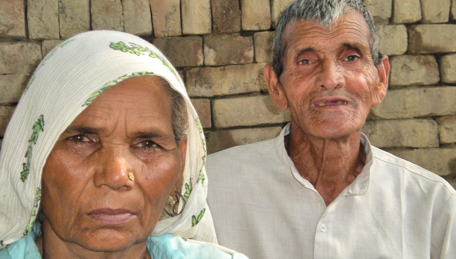 Mor er 70 år og far 77 år - det gør dem til verdens ældste forældre