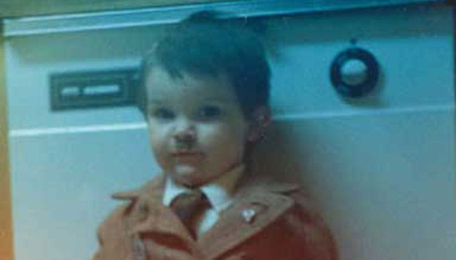 Lille Adolf Hitler må ikke få lagkage som de andre børn