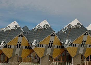 https://imgix.seoghoer.dk/media/se-og-hoer/bizart/xeroxhouses-jpg.jpg