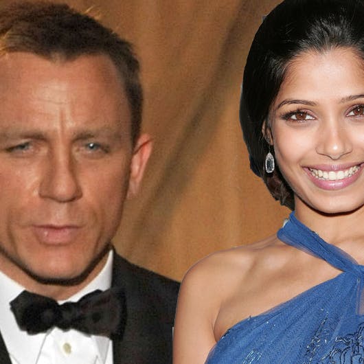 https://imgix.seoghoer.dk/media/se-og-hoer/film-og-tv/bond-babe-slumdog-jpg.jpg