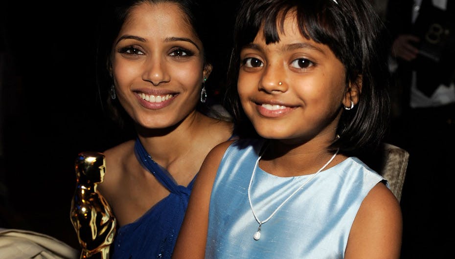 https://imgix.seoghoer.dk/media/se-og-hoer/film-og-tv/oscar-2009-slumdog-milliona-jpg/slumdog1-jpg.jpg