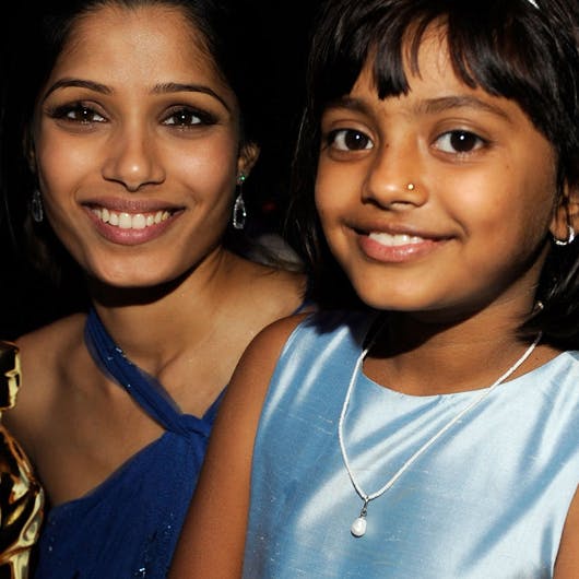 https://imgix.seoghoer.dk/media/se-og-hoer/film-og-tv/oscar-2009-slumdog-milliona-jpg/slumdog1-jpg.jpg