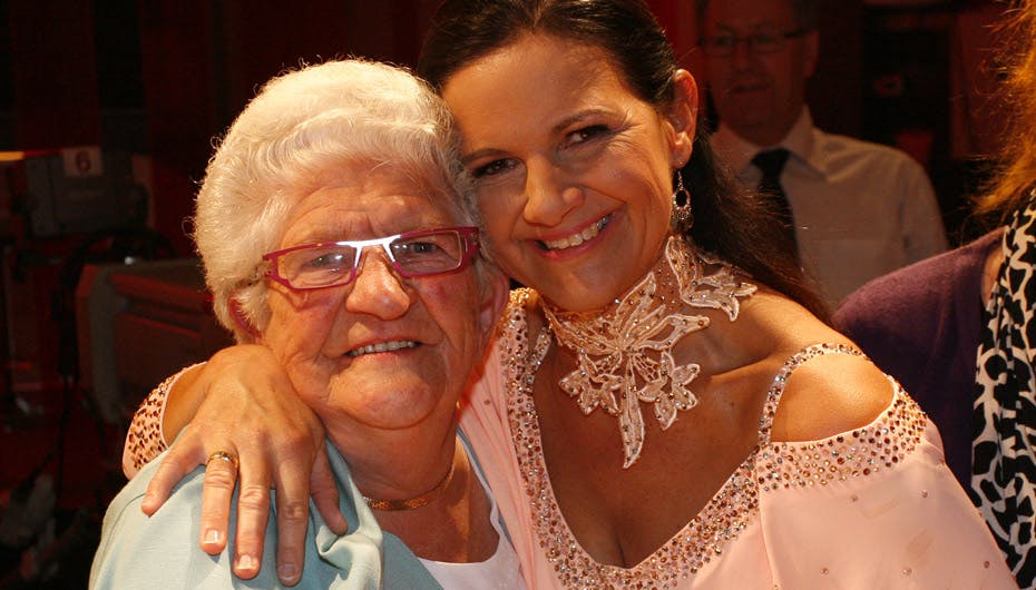 Anne-Mette med sin mor Gudrun Jacobsen