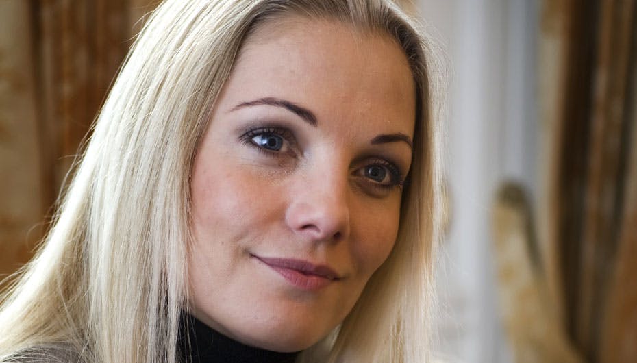 - Min telefon er slukket, når jeg sidder til frokost med en veninde, skriver Caroline Fleming