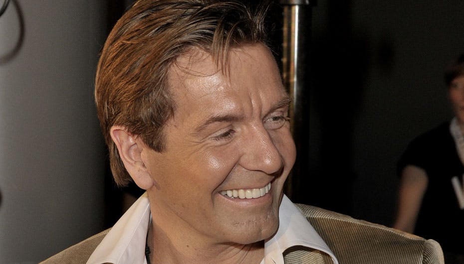 Anni sørgede for at nørden Erik kom til at ligne en playboy. Det fortryder hun måske nu