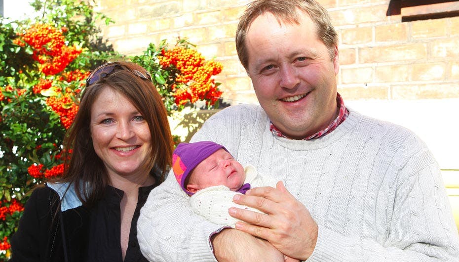 Sundhedsministerens tre måneder gamle datter har nu officielt fået navnet Clara
