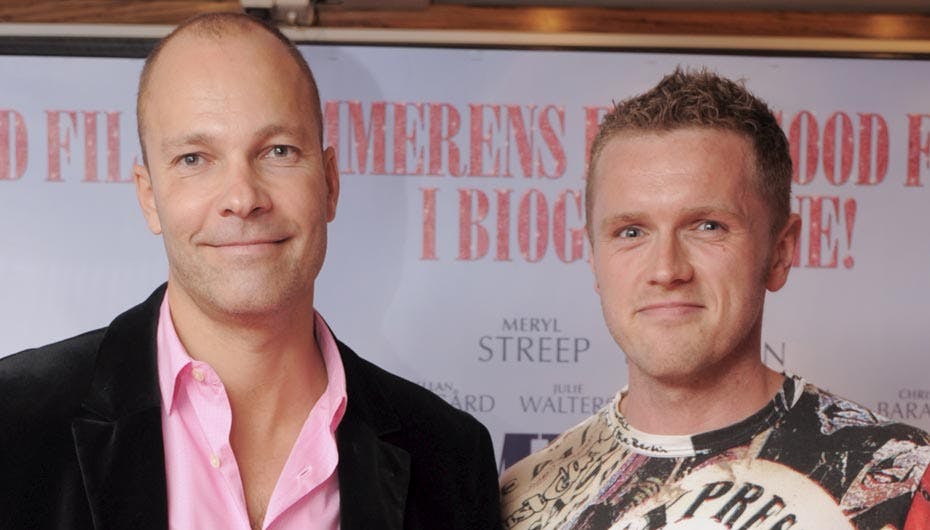 ABBA-glade Jesper med kæresten Niels