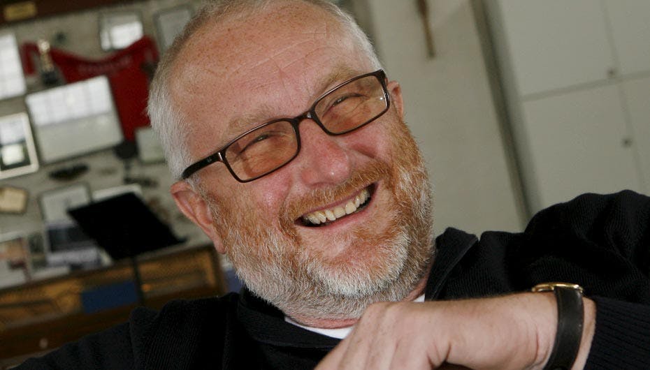 Peter Aalbæk nyder at gå rundt i huset i Herfølge i forklæde og lave mad og passe hjemmet