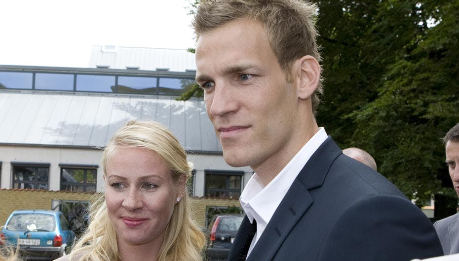 Både Søren Larsen og konen Nina glæder sig til familieforøgelsen