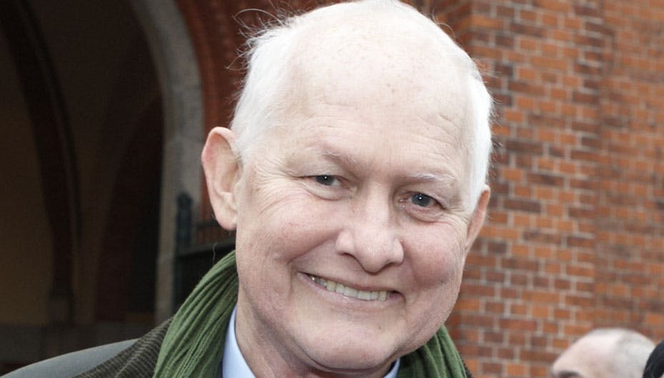 Svend Auken blev først kørt til sygehuset i Hillerød, men måtte straks efter overflyttes til Rigshospitalet