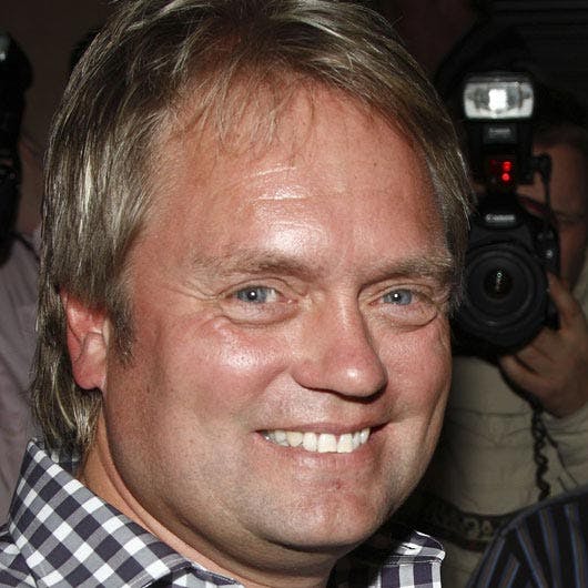 https://imgix.seoghoer.dk/media/se-og-hoer/kendte-dk09/august/kandisjohnnygladigen1-jpg.jpg