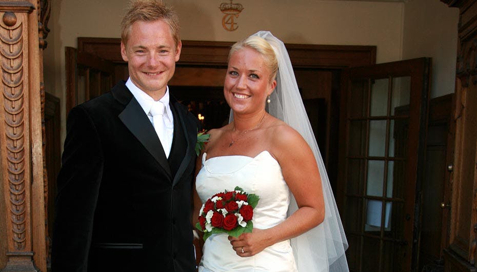 Så lykkelige og glade var Paw og Rikke, da de giftede sig i juli 2008