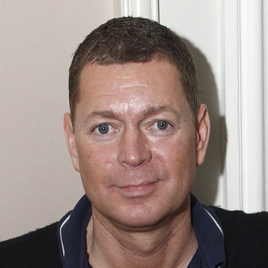 https://imgix.seoghoer.dk/media/se-og-hoer/kendte-dk09/august/peter-frodin1-jpg.jpg