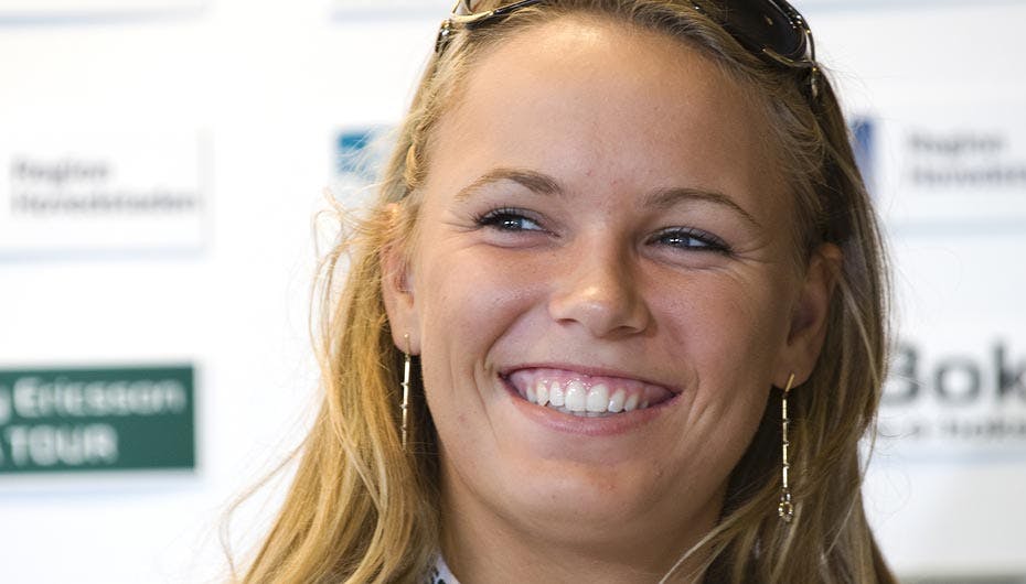 Caroline Wozniacki kan sagtens grine - hun har fået en fed garderobe forærende