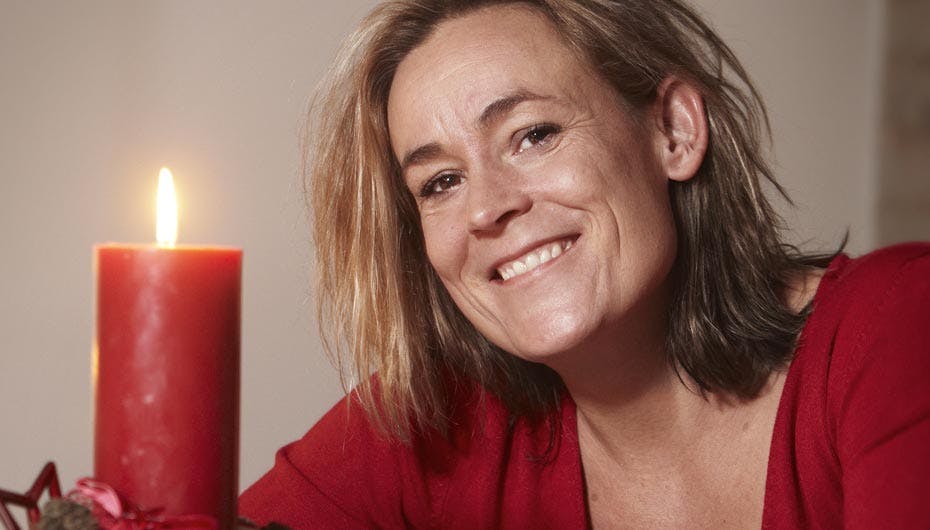 https://imgix.seoghoer.dk/media/se-og-hoer/kendte-dk09/december/julie-carlsens-jul-1-jpg.jpg