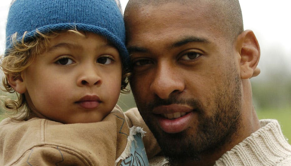 David med sin ældste søn Noah, der i dag er 8 år