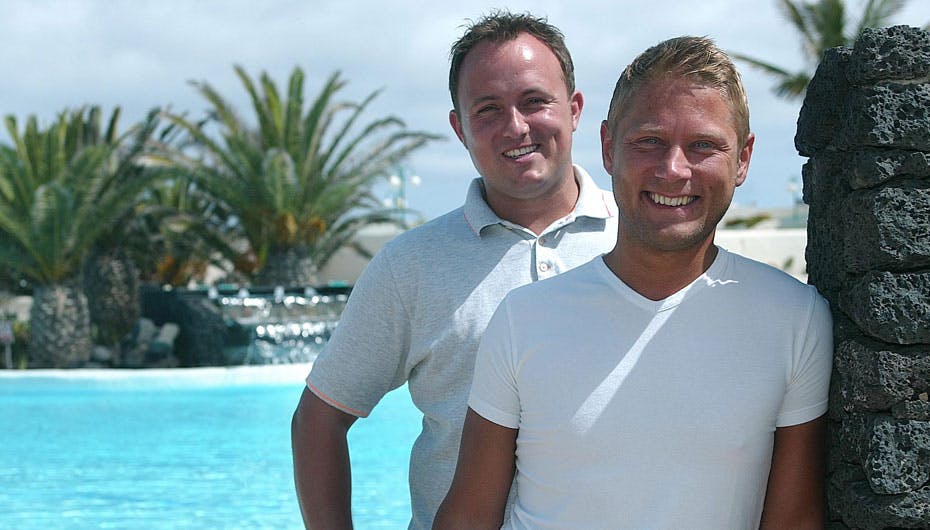 De 2 turtelduer flyver til Frankrig for at holde ferie hos ekstatsministeren og fruen