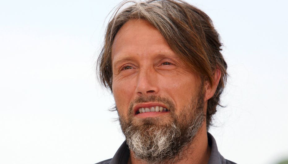 Franskmændene er vilde med Mads Mikkelsens rå ydre