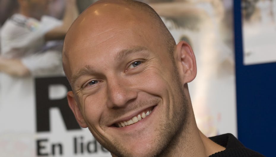 https://imgix.seoghoer.dk/media/se-og-hoer/kendte-dk09/oktober/thomas-gravesen1-jpg.jpg