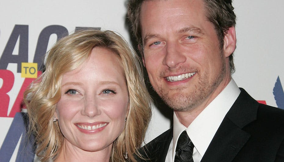 Anne Heche og James Tupper på hotel "Century Plaza" i Los Angeles