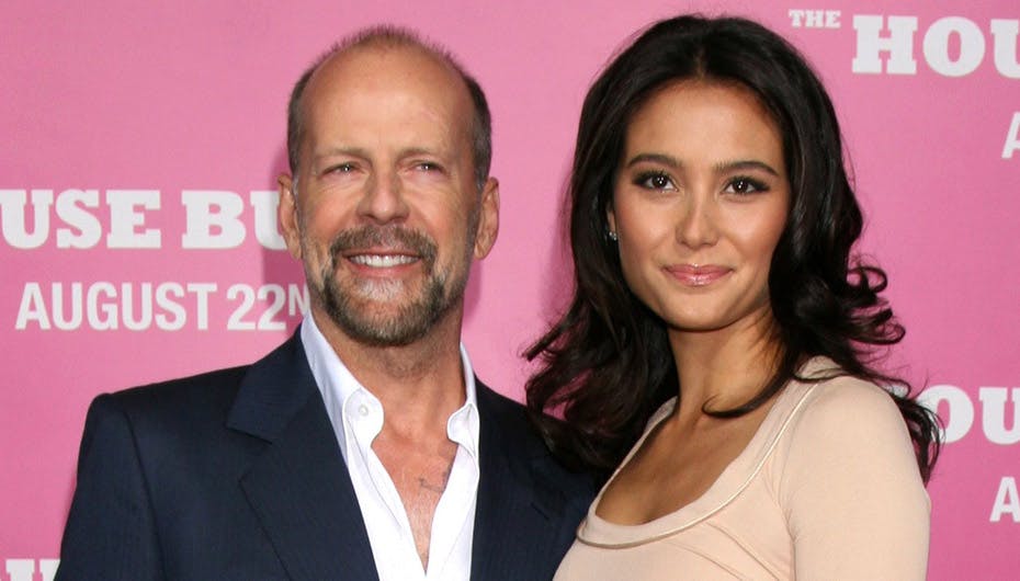 Bruce Willis med hans yndige brud Emma