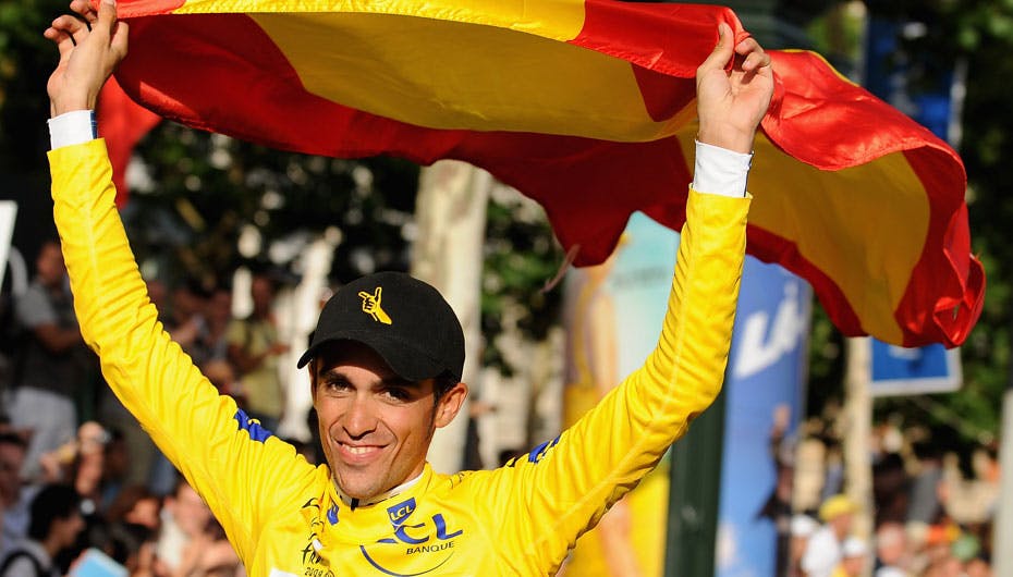 Contador fik dog ikke Dannebrog, men det spanske flag, i hånden, da han skulle fejre sin Tour De France-sejr