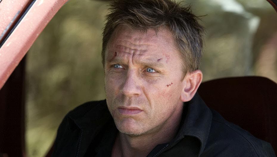 Daniel Craig har fået et arret udseende efter slåskampe i den nye James Bond