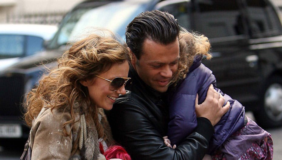 Det forlyder, at senore Politi ikke kun er glad for sin forlovede, men også hendes datter Bluebell Madonna