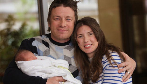 https://imgix.seoghoer.dk/media/se-og-hoer/kendte-udland/jamie-oliver2-jpg.jpg