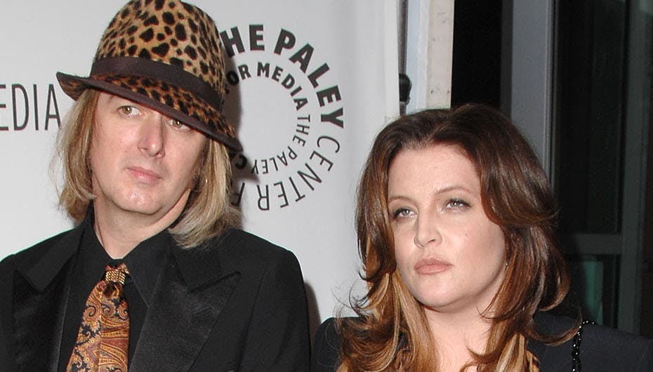 Lisa Marie og gemalen er netop blevet forældre til tvillingerne Finley og Harper