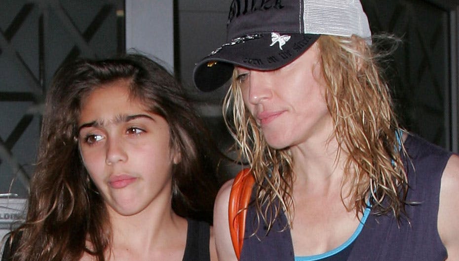 https://imgix.seoghoer.dk/media/se-og-hoer/kendte-udland/madonna-datter1-jpg.jpg