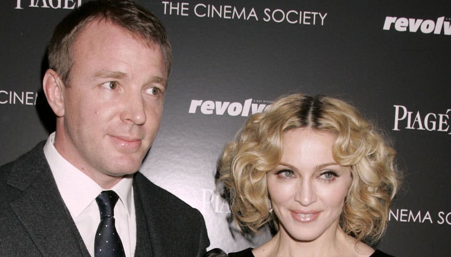 Madonna og Guy Ritchie er enige om, at de begge skal være der for deres sønner