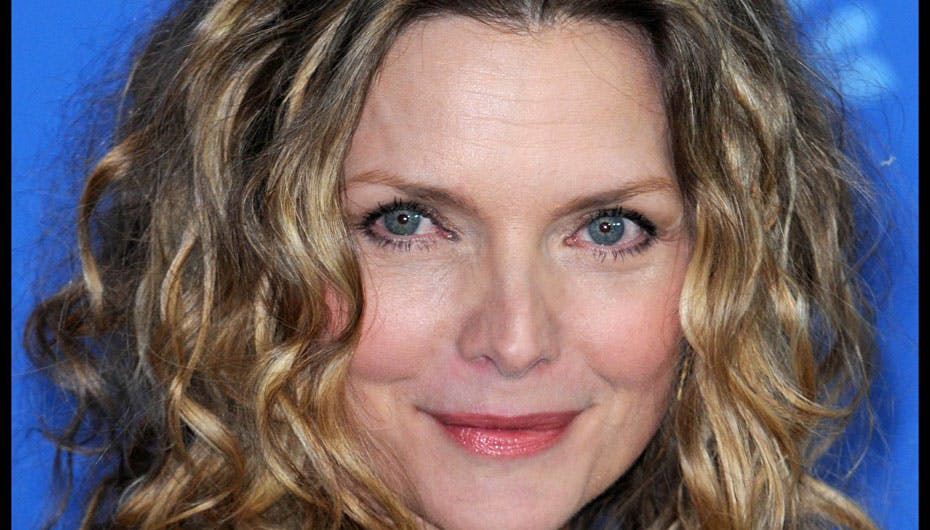 https://imgix.seoghoer.dk/media/se-og-hoer/kendte-udland/michelle-pfeiffer-cougar1-jpg.jpg