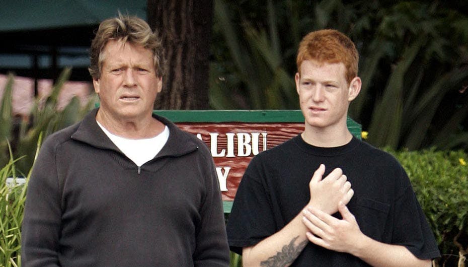https://imgix.seoghoer.dk/media/se-og-hoer/kendte-udland/ryan-o-neil-og-son-stoffer1-jpg.jpg