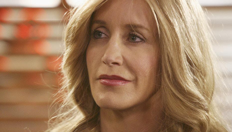 Felicity Huffmans præstation som Lynette Scavo indbragte hende en Emmy-statuette. Den anerkendelse var lige ved at være for meget for den 47-årige skuespiller, der næsten ikke kunne få vejret (Foto: