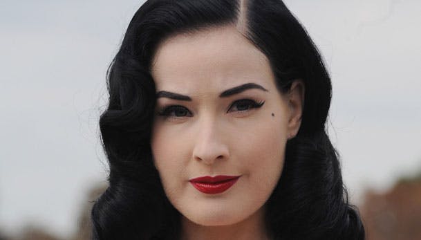 https://imgix.seoghoer.dk/media/se-og-hoer/kendte-udland09/november/dita-von-teese-39-kg2-jpg.jpg