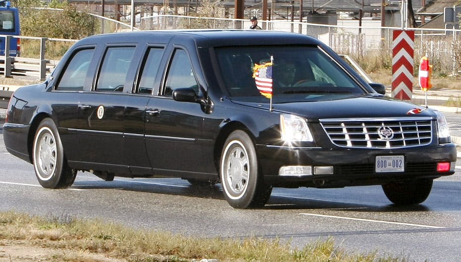 Bæstet, hedder vognen, og der er faktisk to af dem, derfor har mulige attentatmænd kun 50 % chance