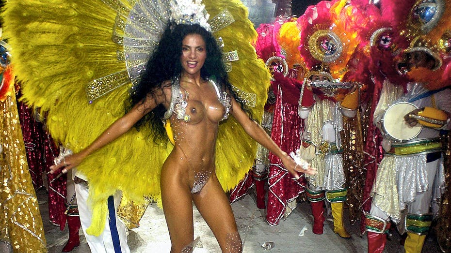 Karnevalet i Rio trækker hvert år millioner af mennesker - nu kan byen se frem til lige så mange, når der skal afholdes OL i 2016